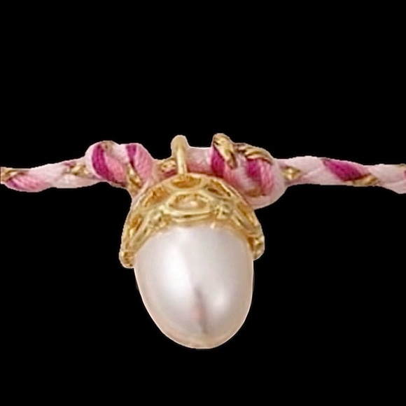 Pearl Acorn Wing Butterfly Cap Nut Thumbnut Oaknut Cupule Nucule Nutlet Bracelet - Picture 1 of 9